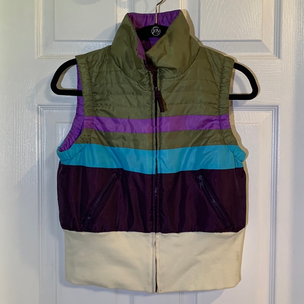 Multicolored vest